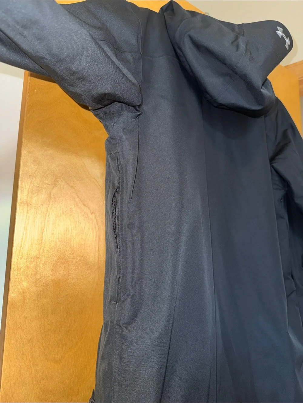 Under Armour Men’s Black Hooded Jacket